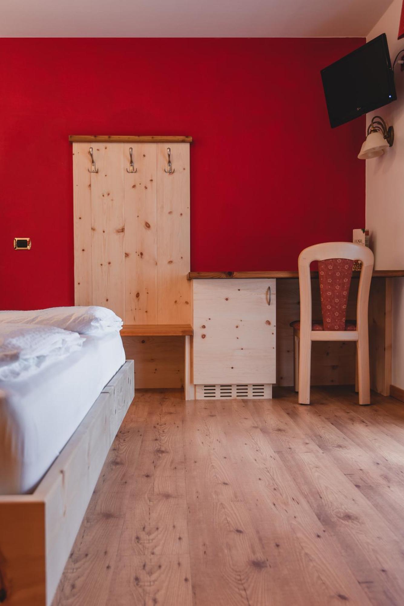 Hotel Zirmes Moena Kültér fotó