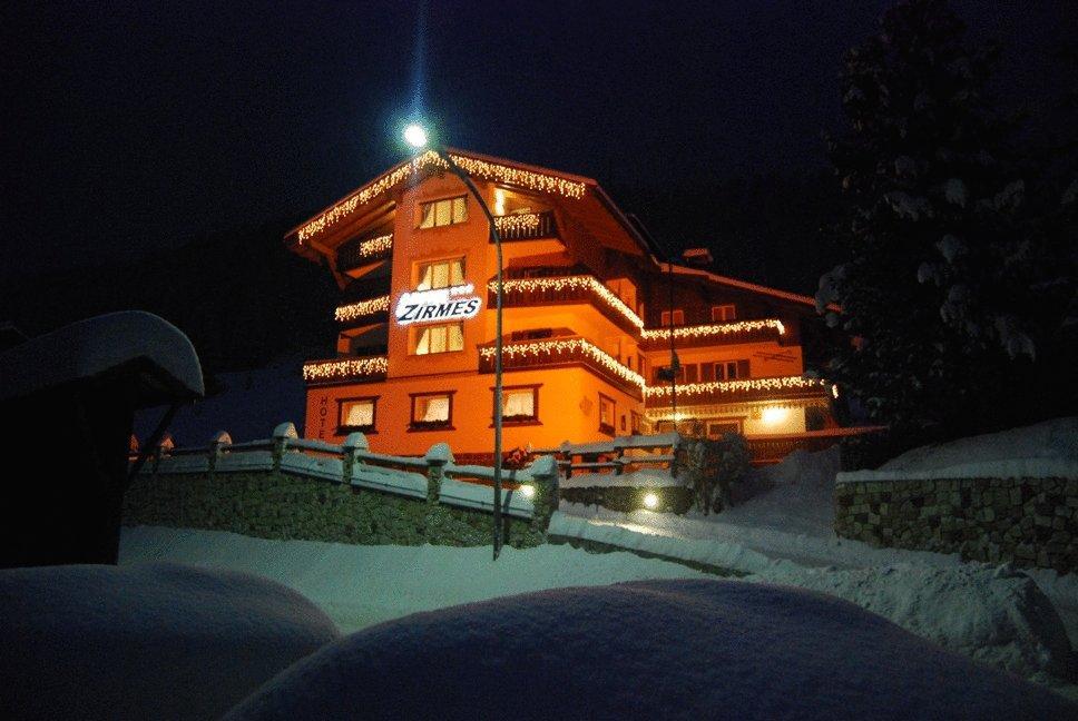 Hotel Zirmes Moena Kültér fotó
